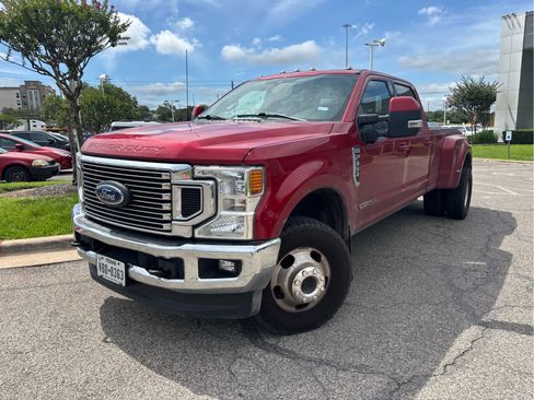 Used 2022 Ford F350 Lariat w/ Lariat Ultimate Package AWD/4WD image 2