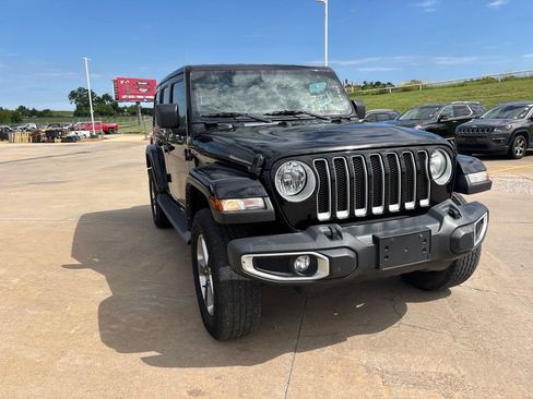 Used 2021 Jeep Wrangler Unlimited Sahara AWD/4WD image 2