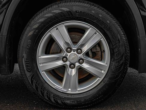 Used 2017 Chevrolet Trax LT w/ LT Convenience Package image 26