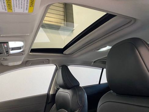 Certified 2024 Subaru Crosstrek 2.5i Limited AWD/4WD image 11