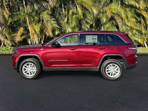 New 2025 Jeep Grand Cherokee Laredo X w/ Luxury Tech Group I image 2