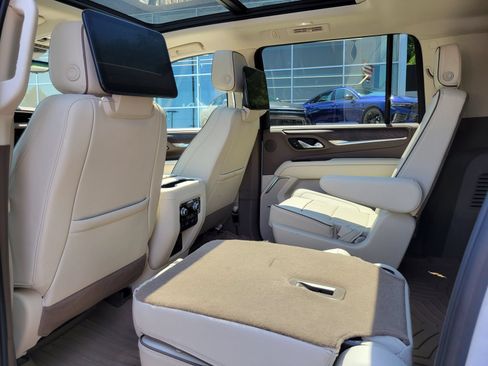 Used 2024 GMC Yukon XL Denali w/ Denali Reserve Package AWD/4WD image 25
