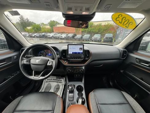 Used 2023 Ford Bronco Sport Outer Banks w/ Tech Package AWD/4WD image 19