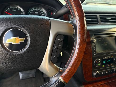 Used 2011 Chevrolet Tahoe LTZ AWD/4WD image 16