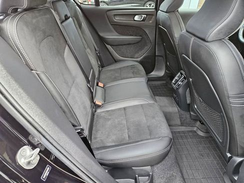 Used 2023 Volvo C40 P8 Recharge Ultimate w/ Protection Package Premier image 15