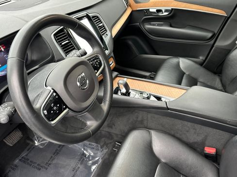 Used 2023 Volvo XC90 T8 Plus image 13