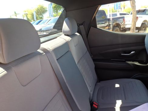 Used 2024 Hyundai Santa Cruz SEL AWD/4WD image 15