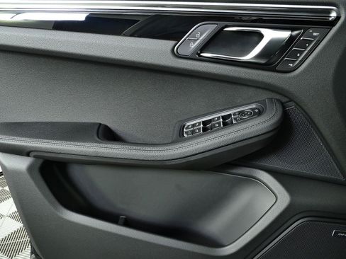 New 2026 Porsche Macan Turbo AWD/4WD image 6