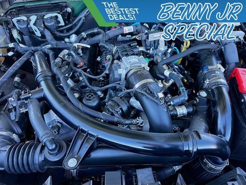 Used 2023 Ford Bronco Wildtrak image 27