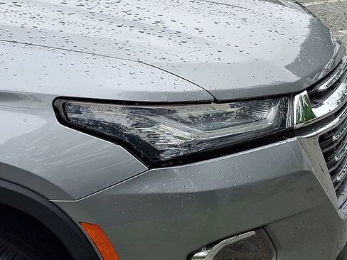 Used 2023 Chevrolet Traverse LT FWD image 29