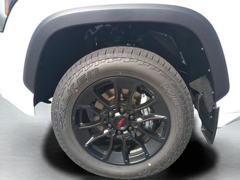 New 2026 Toyota Tundra Limited AWD/4WD image 25