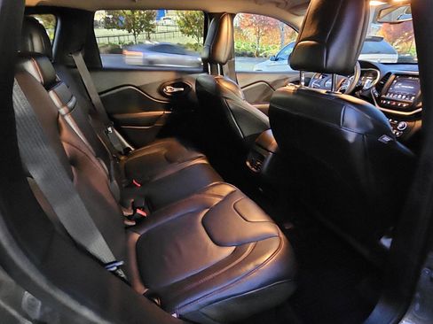 Used 2015 Jeep Cherokee Trailhawk w/ Leather Interior Group image 22