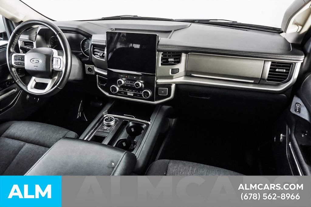 Used 2024 Ford Expedition XLT RWD image 24
