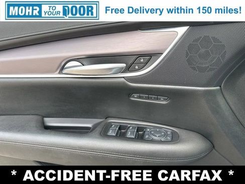 Used 2017 Cadillac XT5 Premium Luxury image 22