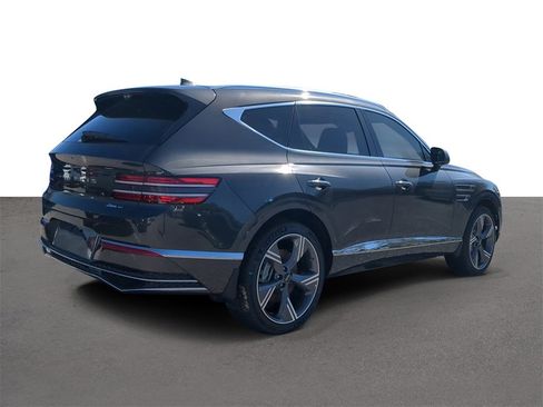 Used 2025 Genesis GV80 3.5T Prestige image 3