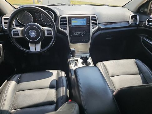 Used 2011 Jeep Grand Cherokee Laredo AWD/4WD image 19