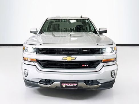 Used 2018 Chevrolet Silverado 1500 LT AWD/4WD image 4