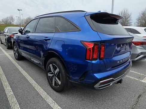 Used 2022 Kia Sorento EX image 5
