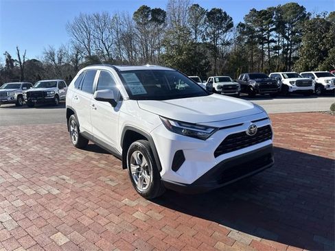 Used 2024 Toyota RAV4 XLE w/ Convenience Package image 38