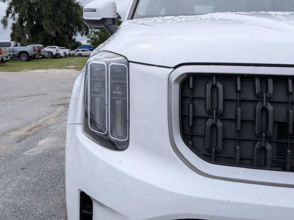 Used 2024 Kia Telluride LX FWD image 9
