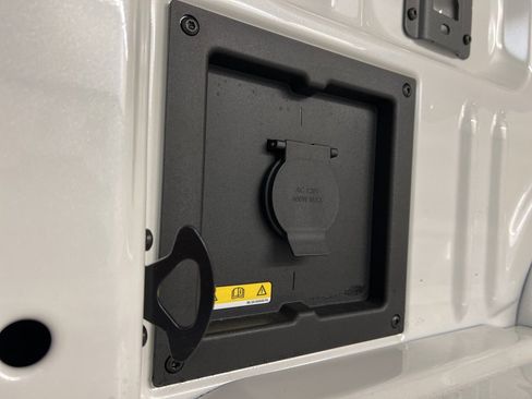 New 2025 Ford F150 Lariat w/ Equipment Group 502A High image 39