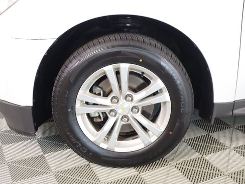 Used 2013 Chevrolet Equinox LT w/ Driver Convenience Package image 16