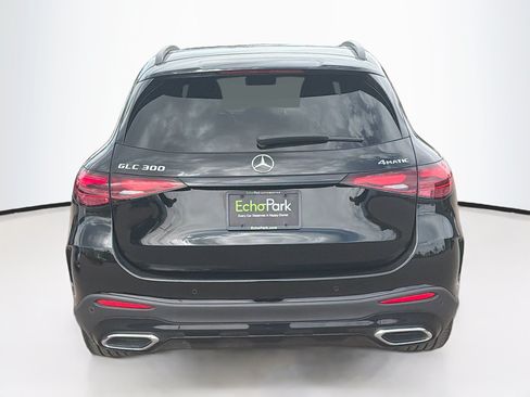 Used 2025 Mercedes-Benz GLC 300 4MATIC w/ AMG Line image 7
