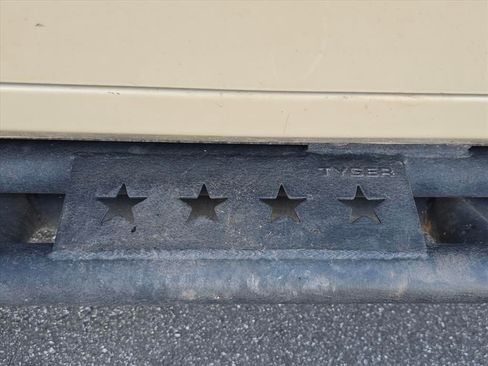 Used 2018 Jeep Wrangler Unlimited Sport image 10