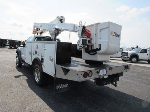 Used 2016 Ford F550 2WD Regular Cab Super Duty image 7