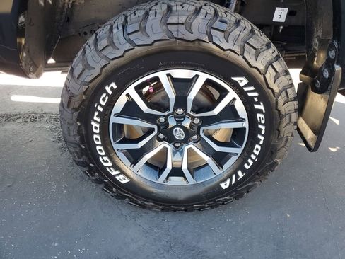 Used 2023 Toyota Tacoma TRD Sport image 32