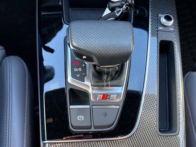 Used 2024 Audi SQ5 Premium Plus w/ Premium Plus Package AWD/4WD image 25