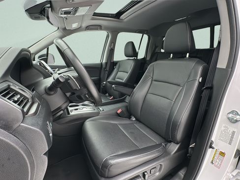 Used 2023 Honda Ridgeline RTL-E image 15