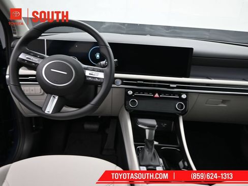Used 2025 Hyundai Tucson SEL AWD/4WD image 10