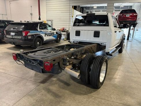 Used 2021 RAM 5500 Tradesman w/ Chrome Appearance Group AWD/4WD image 23