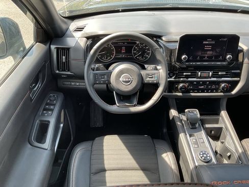 Used 2025 Nissan Pathfinder Rock Creek AWD/4WD image 14