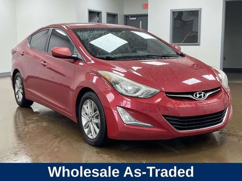 Used 2015 Hyundai Elantra SE w/ Option Group 02 FWD image 3