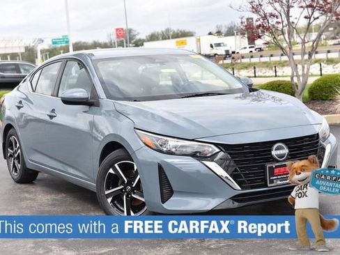 Used 2024 Nissan Sentra SV image 2
