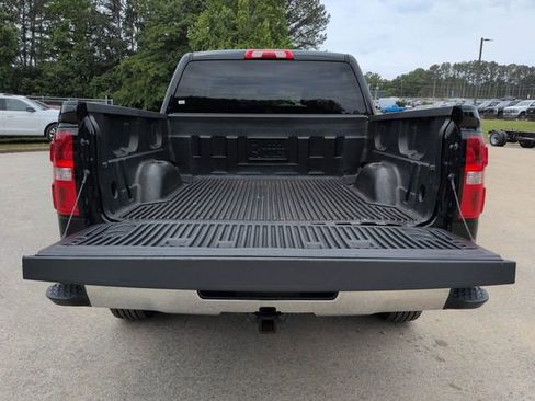 Used 2018 GMC Sierra 1500 SLE AWD/4WD image 16