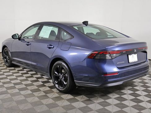 Certified 2025 Honda Accord SE image 9