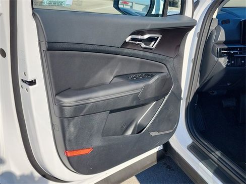 New 2026 Kia Sportage EX w/ EX Panorama Roof Package image 11