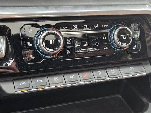 Used 2023 GMC Sierra 1500 Denali Ultimate image 18