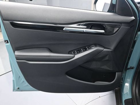 Used 2025 Kia Seltos EX w/ EX Sunroof Package FWD image 13