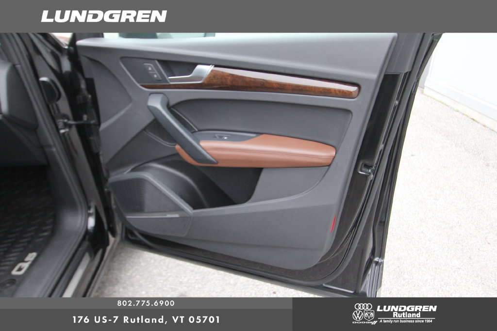 Used 2019 Audi Q5 2.0T Premium Plus w/ Premium Plus Package AWD/4WD image 5