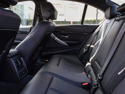 Used 2018 BMW 330e image 18