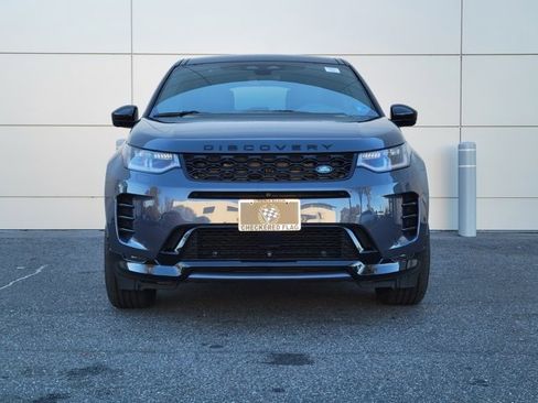 Used 2025 Land Rover Discovery Sport Dynamic SE image 7