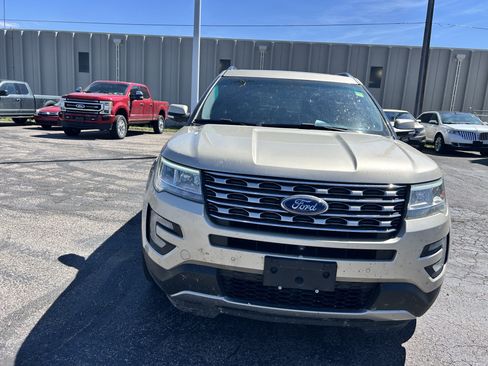 Used 2017 Ford Explorer Limited AWD/4WD image 8