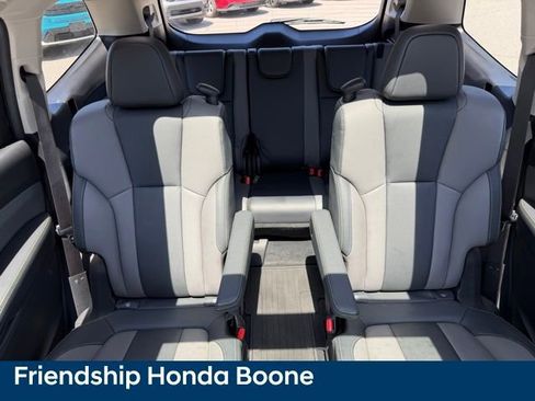 Used 2024 Subaru Ascent Onyx Edition image 37