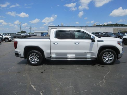 Used 2021 GMC Sierra 1500 SLT w/ SLT Premium Plus Package AWD/4WD image 6