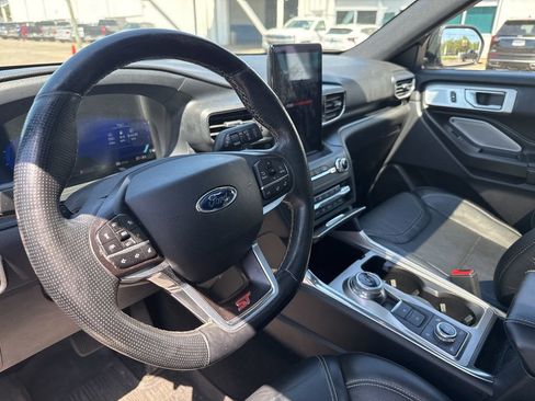 Used 2020 Ford Explorer ST w/ Premium Technology Package image 10