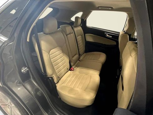 Used 2019 Ford Edge SEL image 24